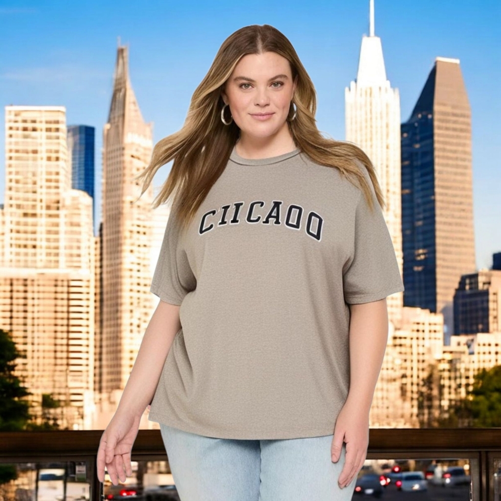 WOMAN'S CHICAGO T-SHIRT SIZE 2X